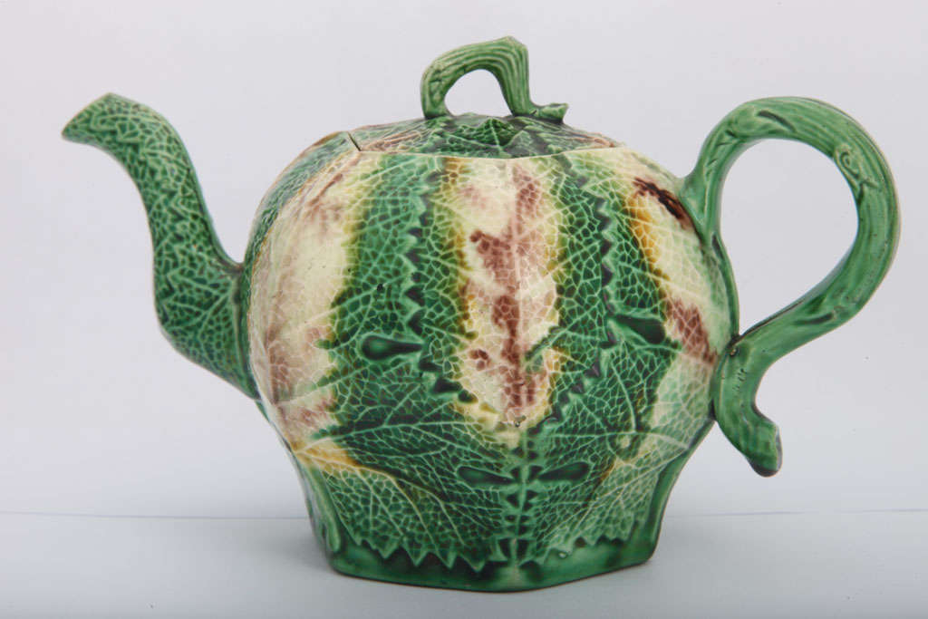 Rare Whieldon School Leaf  Molded Teapot In Excellent Condition For Sale In New York, NY
