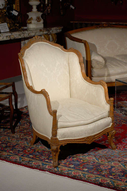 Bergere muy fino de estilo Luis XV