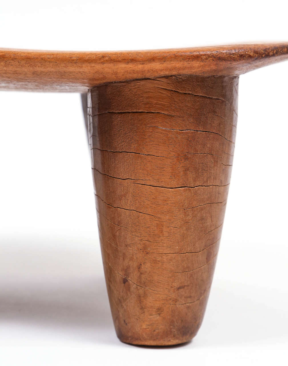 Unusually Fine Small Senufo Stool In Excellent Condition For Sale In Los Angeles, CA
