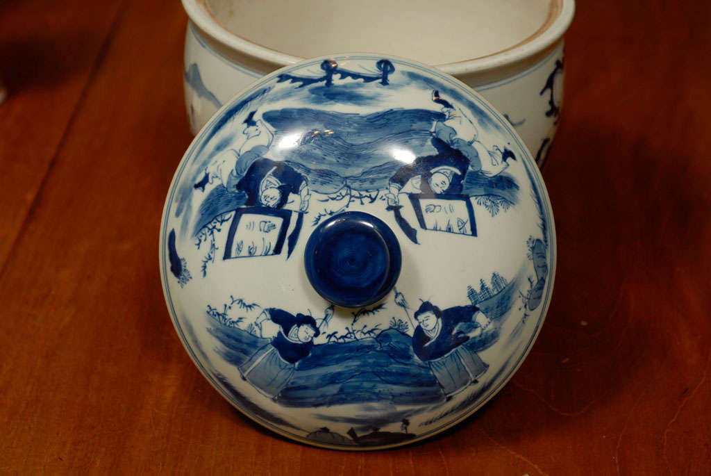 A Blue & White Chinese Export Covered  Jar 3
