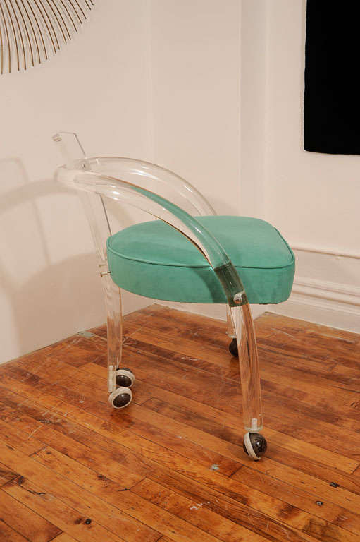 Pair of Mid Century Lucite Chairs 1