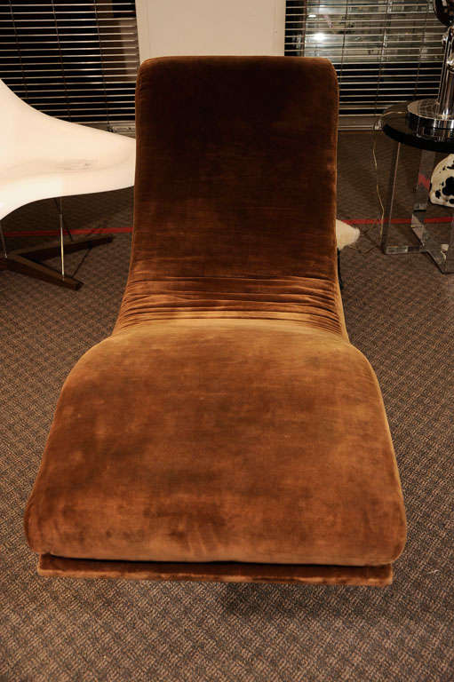 Wave Chaise Attributed to Milo Baughman 2