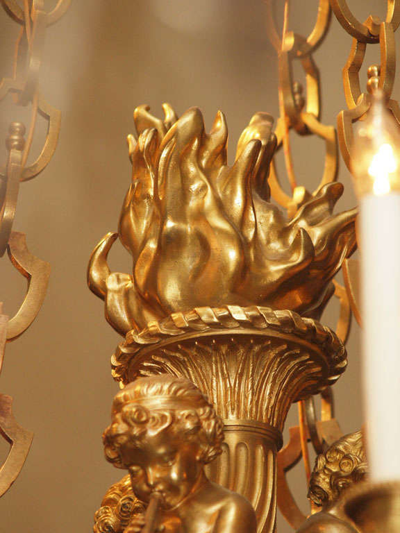 Bronze Magnifique lustre ancien en bronze doré « Marie-Antoinette » en vente