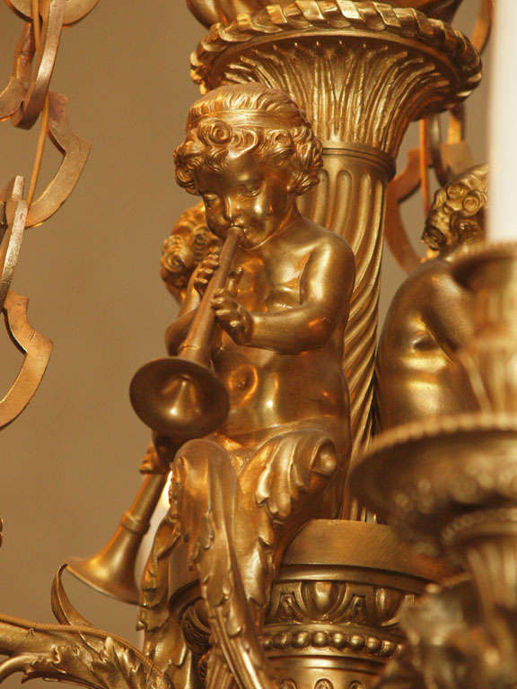 Magnifique lustre ancien en bronze doré « Marie-Antoinette » en vente 1