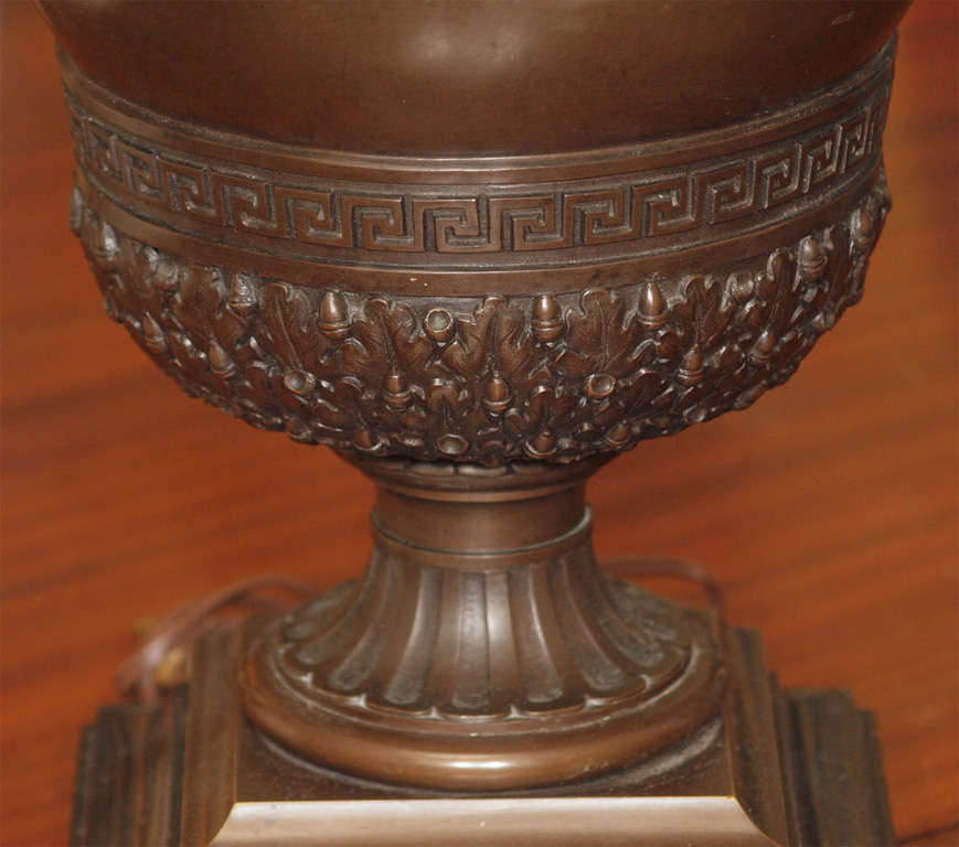 EXCEPTIONAL BARBIDIENNE BRONZE URN AS LAMP For Sale 3
