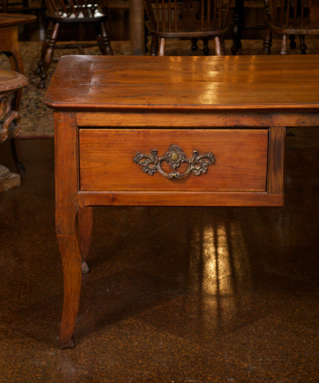 French Fruitwood Bureau Plat, circa 1800 In Excellent Condition For Sale In San Francisco, CA
