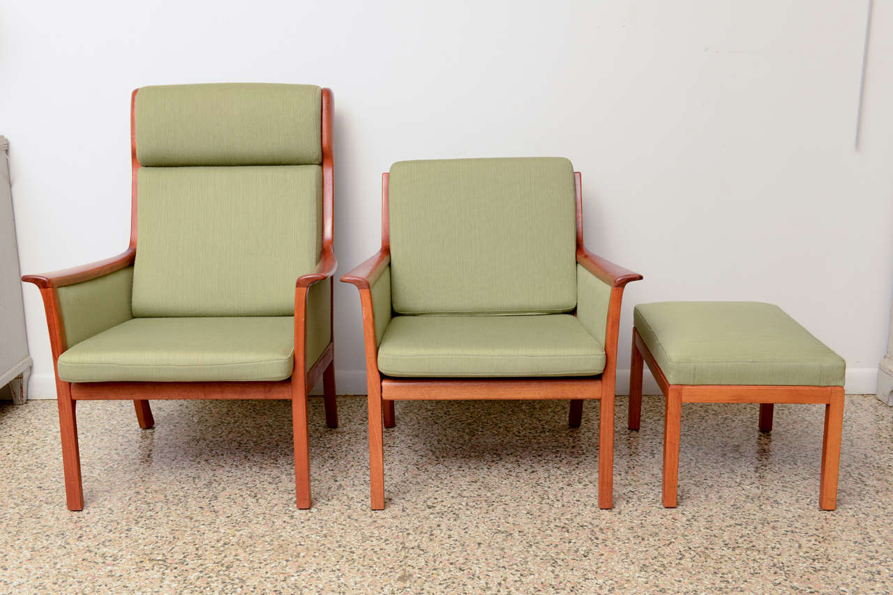 Pair of Danish Armchairs with Foot Stool in Teak by Ole Wanscher In Good Condition In West Palm Beach, FL