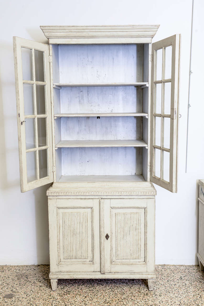 19th Century Period Antique Swedish Painted Gustavian Cabinet In Good Condition In West Palm Beach, FL