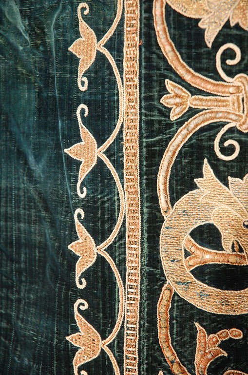 19th C. Stunning Embroidered Silk Velvet Coverlet/Tapestry 3