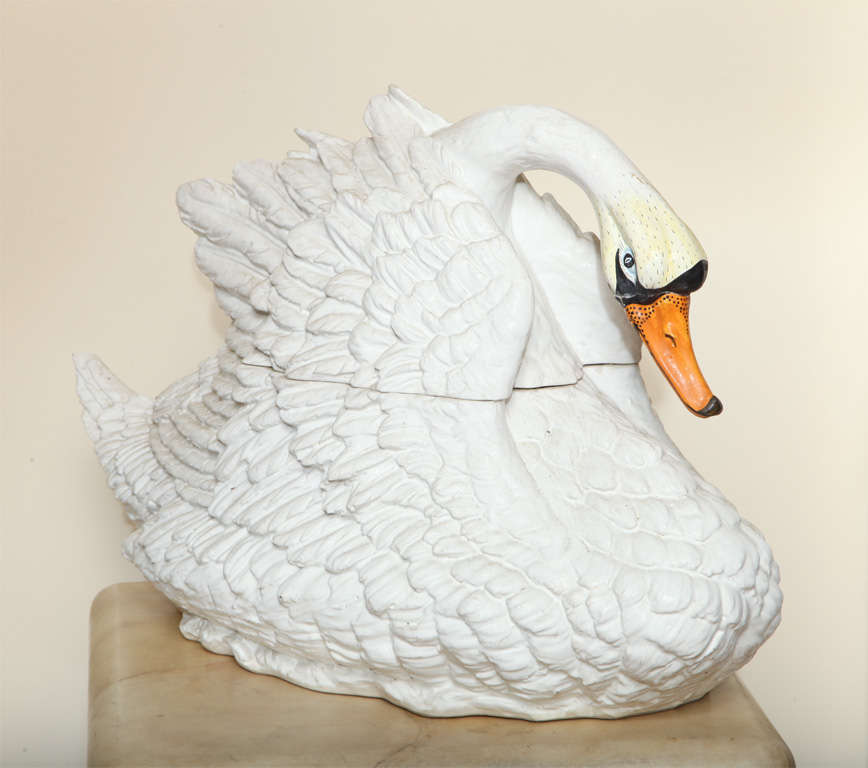 Life Sized Swan Vase In Excellent Condition In New York, NY