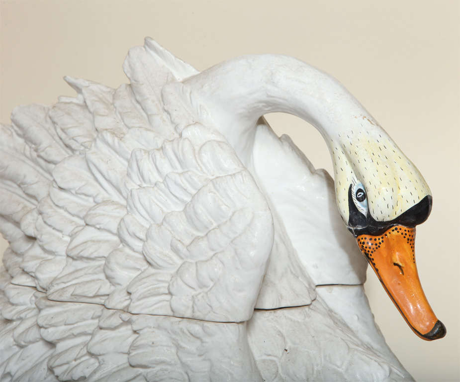 Life Sized Swan Vase 5