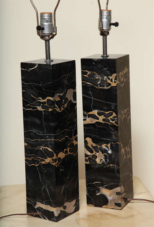 A Pair of Robert Sonneman Square Black Marble Table Lamps In Excellent Condition In New York, NY