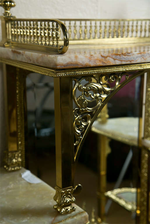 French Brass and Onyx Dressing Etagere In Good Condition In Stamford, CT