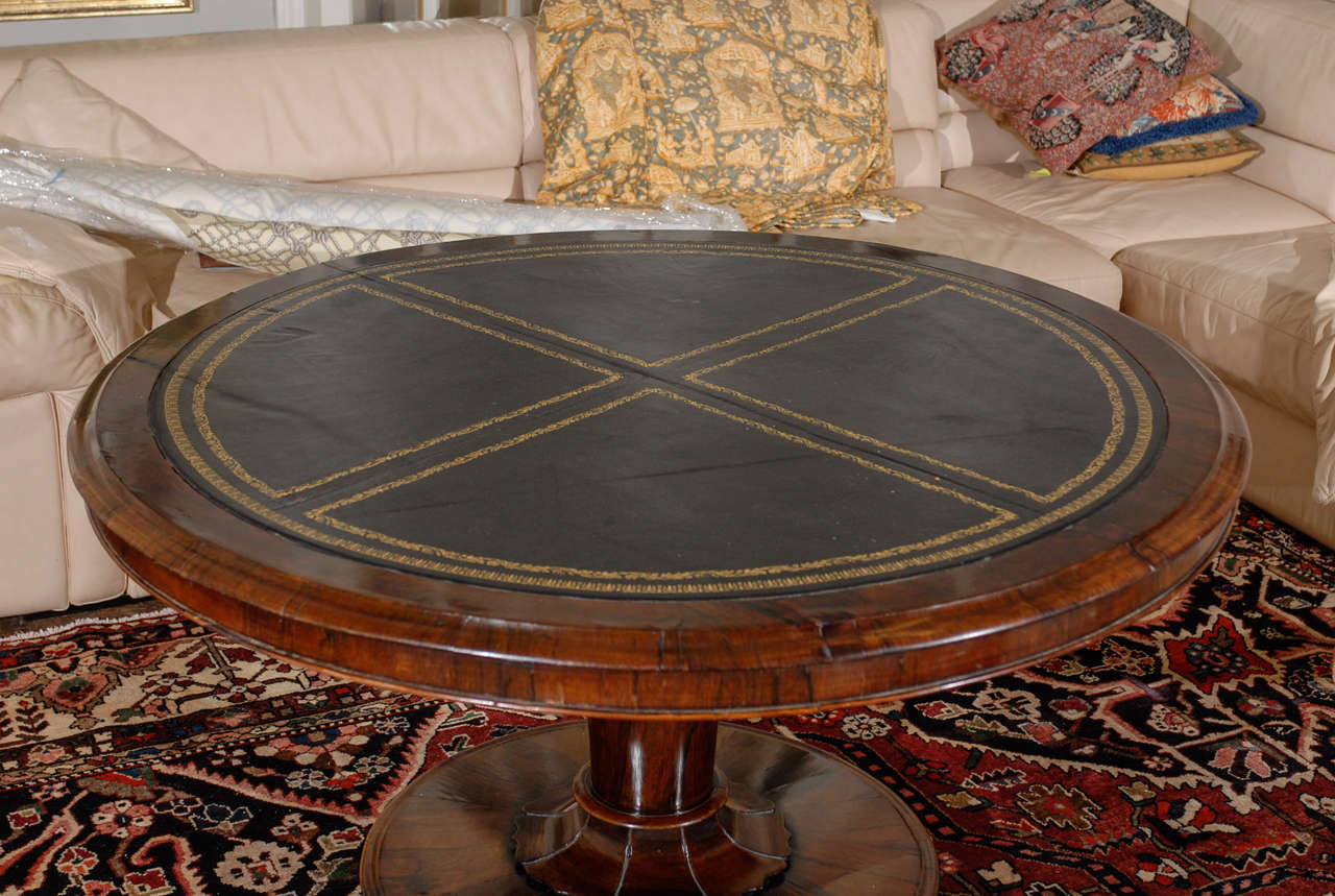 William IV Rosewood Tilt-Top Table In Excellent Condition In Chamblee, GA