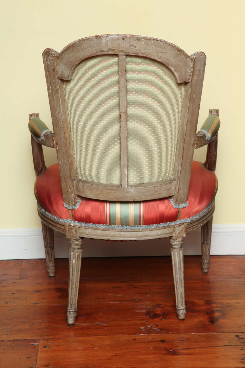 Set of Four Louis XVI Period Gray Painted Fauteuils, circa 1785 For Sale 1