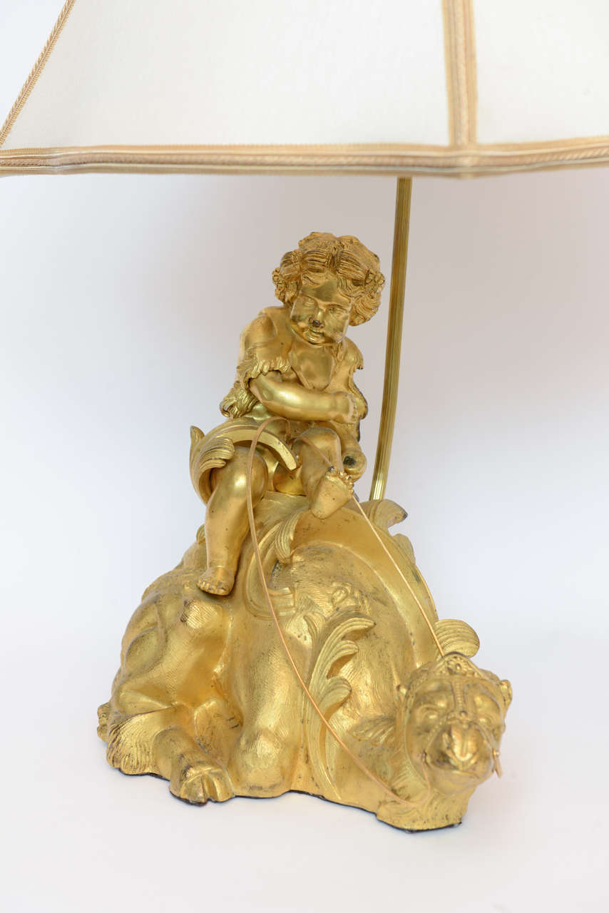 French Orientalist Gilt Bronze Lamps with Cupids Riding Camels In Excellent Condition For Sale In Palm Beach, FL