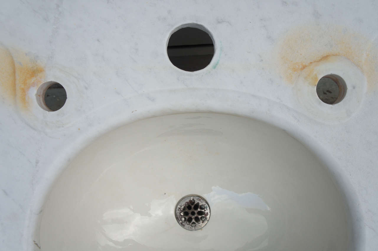 Waschtisch-Oberteil aus Marmor im Zustand „Gut“ im Angebot in Sheffield, MA