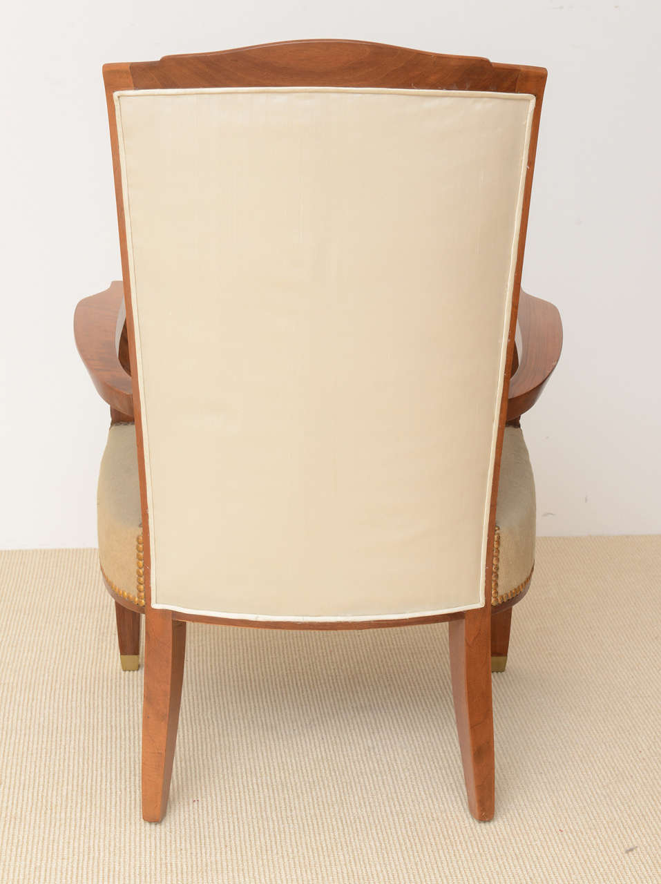 Fine Late Art Deco Mahogany Open Armchair in Original Tapestry, Jules Leleu For Sale 4