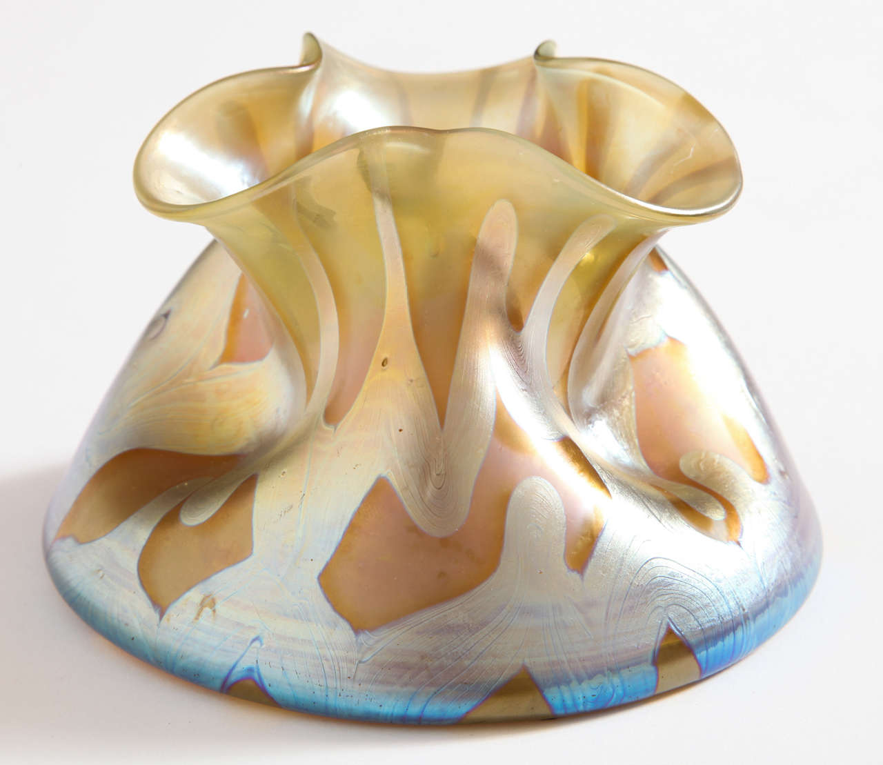 A Loetz pinched top phanomen Gres 7773 glass vase, mint condition, circa1900.