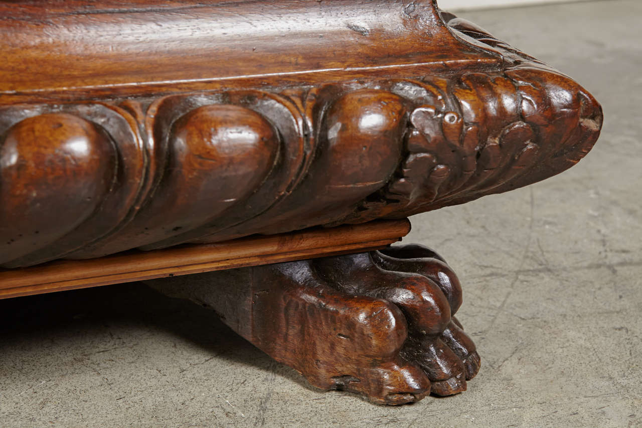 Antique Italian Walnut Wood Cassone From The 1600s For Sale At 1stdibs Carved Antique Italian Walnut Wood Cassone from the 1600s For Sale - Antique Italian Walnut Wood Cassone From The 1600s For Sale At 1stdibs