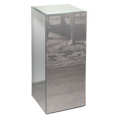 5 Sided Mirrored Pedestal with Beveled Edges
