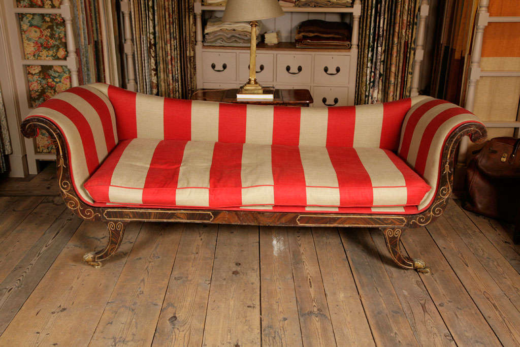 Sofa with Red and Beige Striped Fabric In Good Condition In London, GB