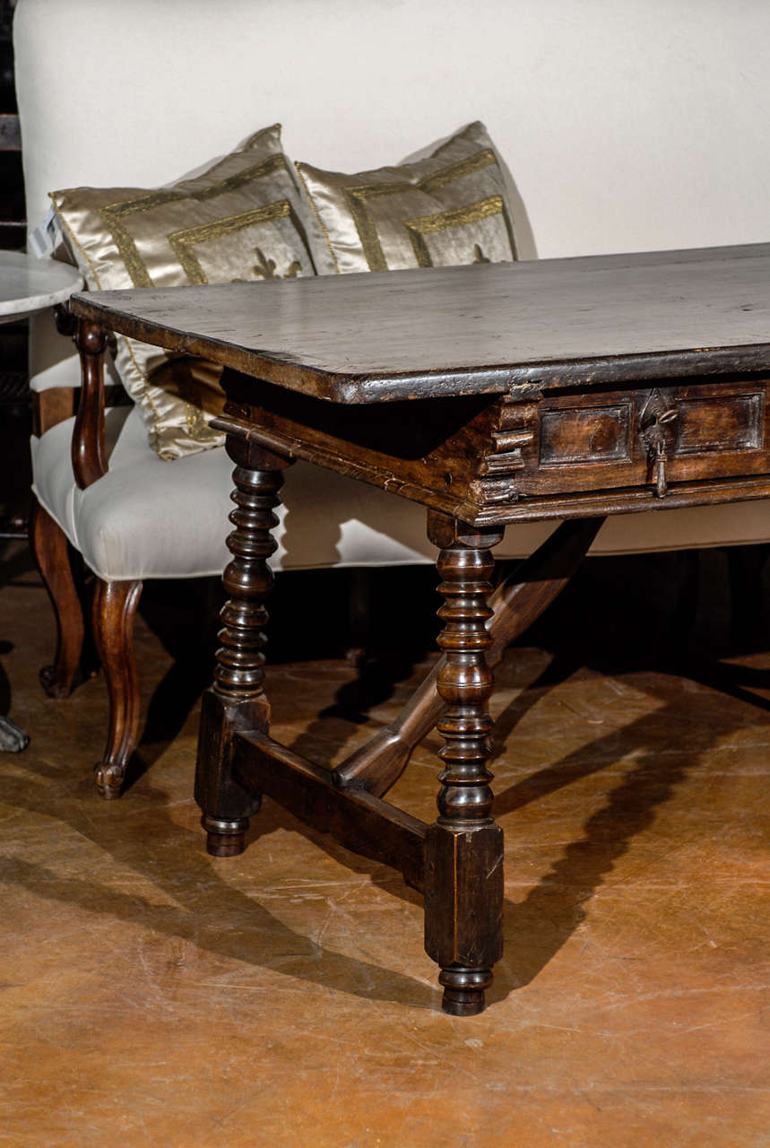 17th C. Spanish Desk In Excellent Condition In Atlanta, GA