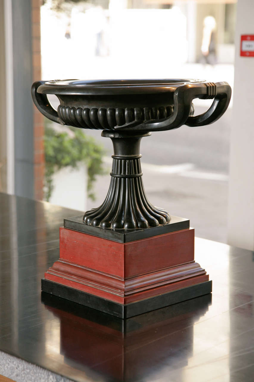 Early 19th Century Belgium Black and Rosso Antico Marble Tazza In Excellent Condition For Sale In London, GB