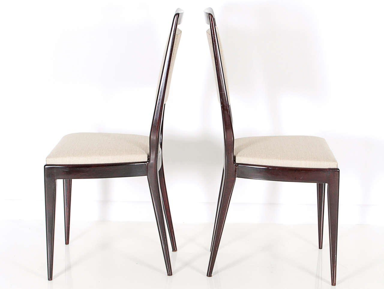 Elegant Six Dining Chairs Style of Ico Parisi In Excellent Condition In New Jersey City, NJ