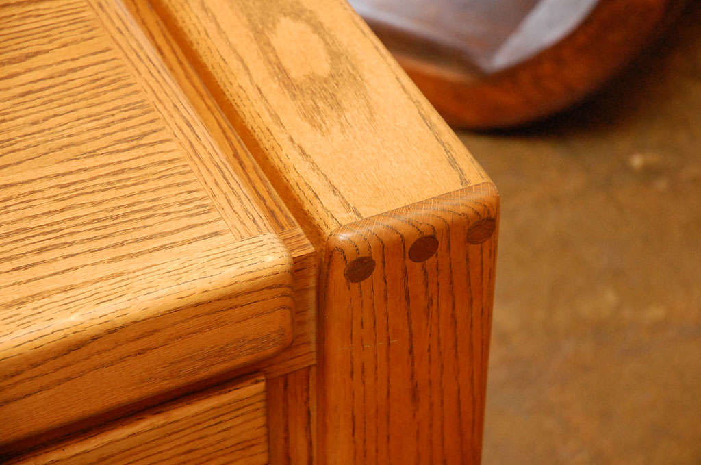 American Solid oak desk by Lou Hodges for Design group, San Diego For Sale