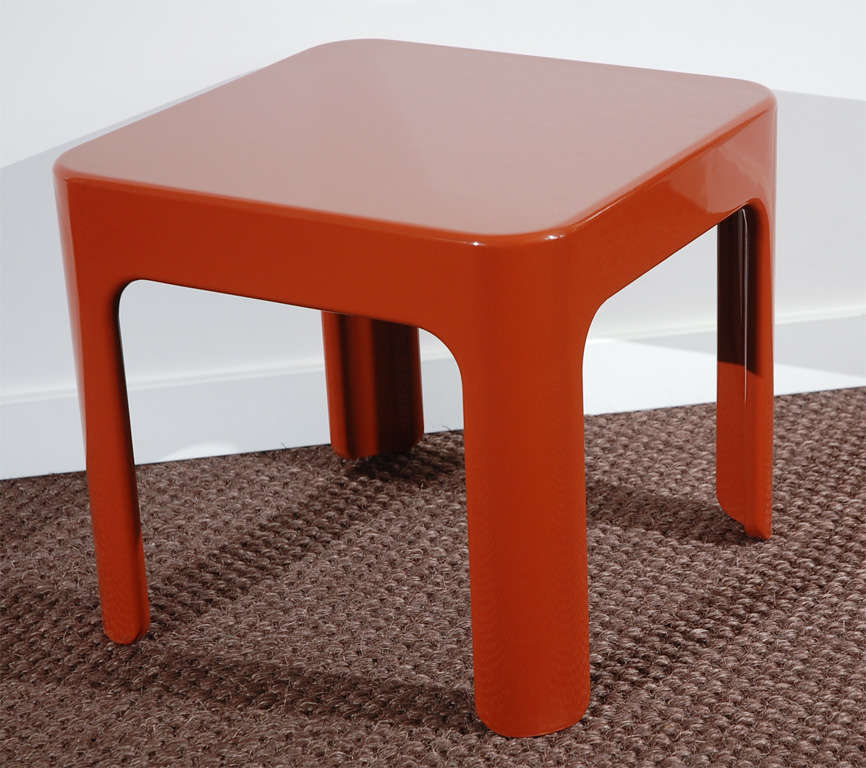 Elegant Pair of Tables in Cinnabar Lacquer Finish