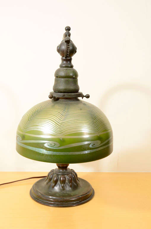 20th Century Tiffany Studios Counterbalance Desk Lamp, Damascene shade For Sale