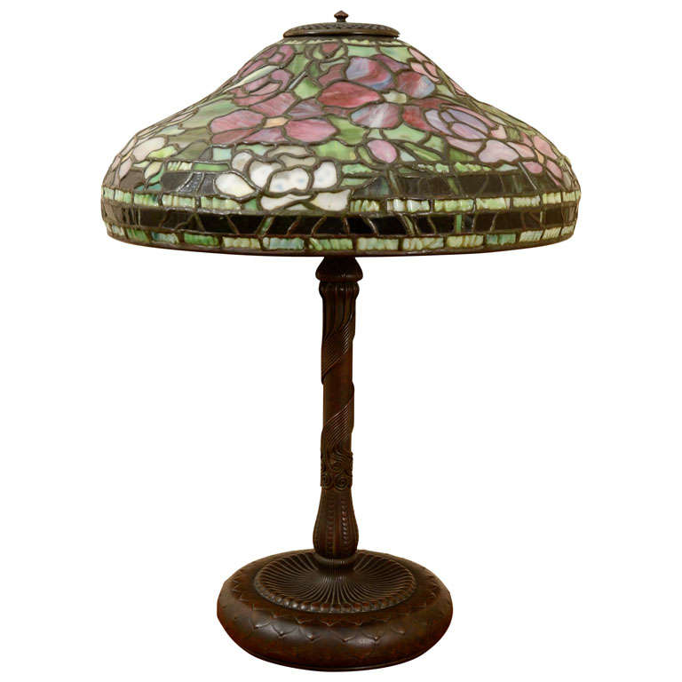 Tiffany Studios "Peony" Leaded Glass Table Lamp For Sale