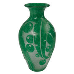 Large Degue Cameo Green Glass