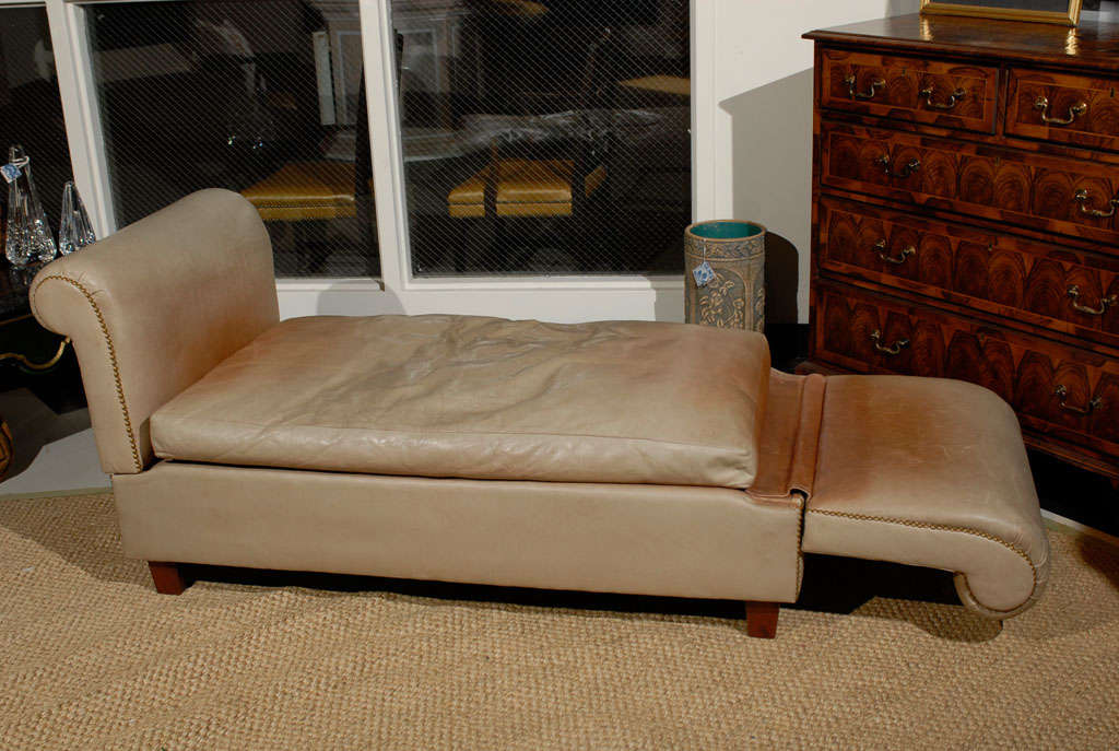 French Art Deco Convertible Leather Daybed In Good Condition In Atlanta, GA