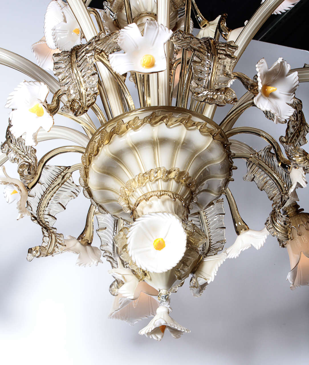 Large Murano Glass Lily and Leaf FourteenArm Chandelier For Sale at