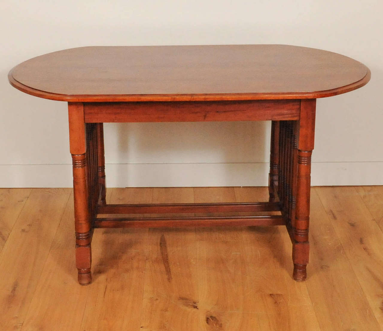 20th Century Art Deco Mahogany Table with Four Chairs