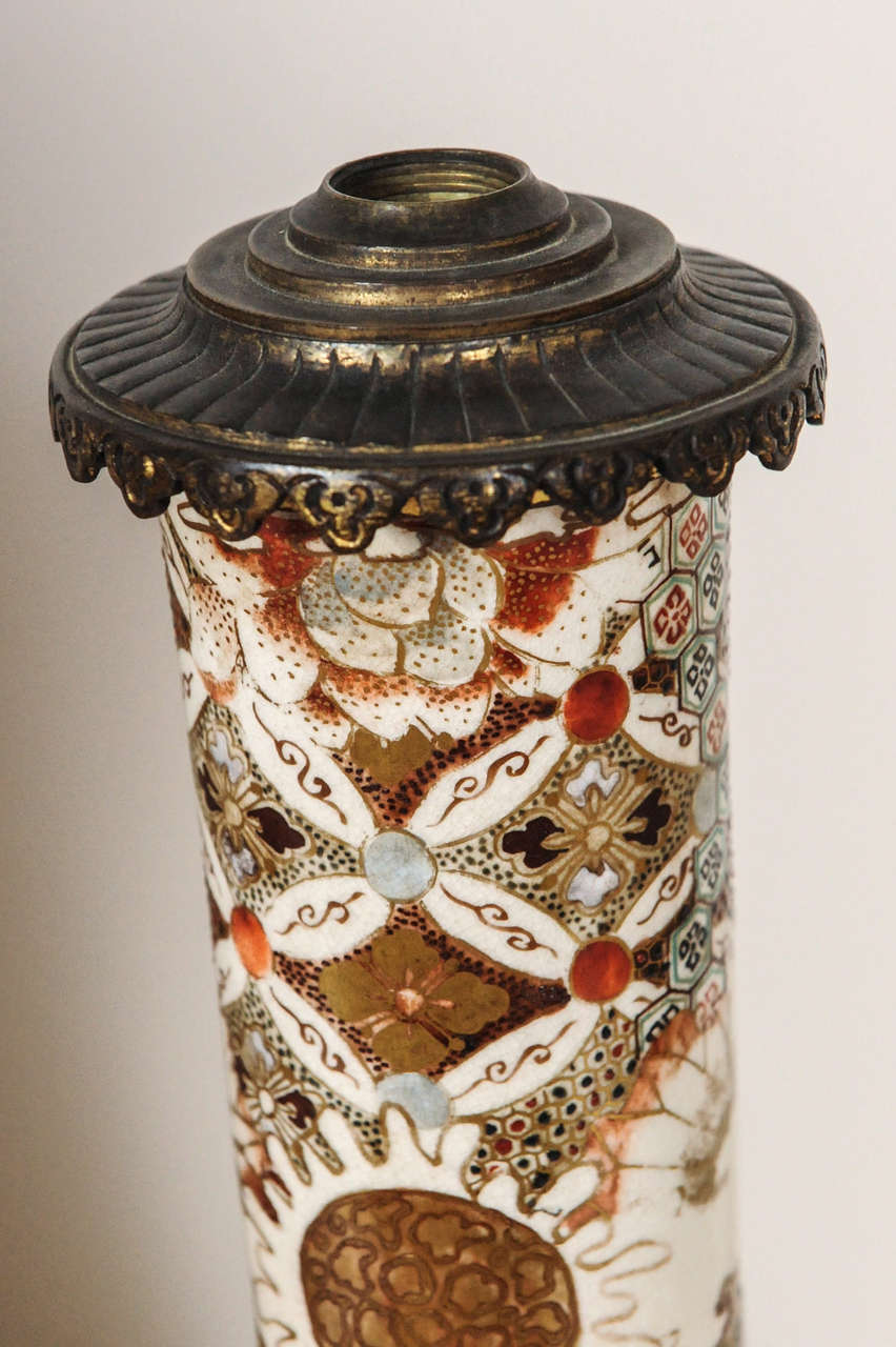 Japonisme A fantastic pair of Satsuma lampstands, former oil-lamps. For Sale