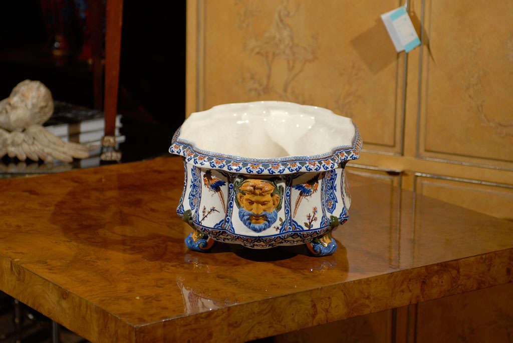 19th Century Italian Majolica Porcelain Centerpiece For Sale 1