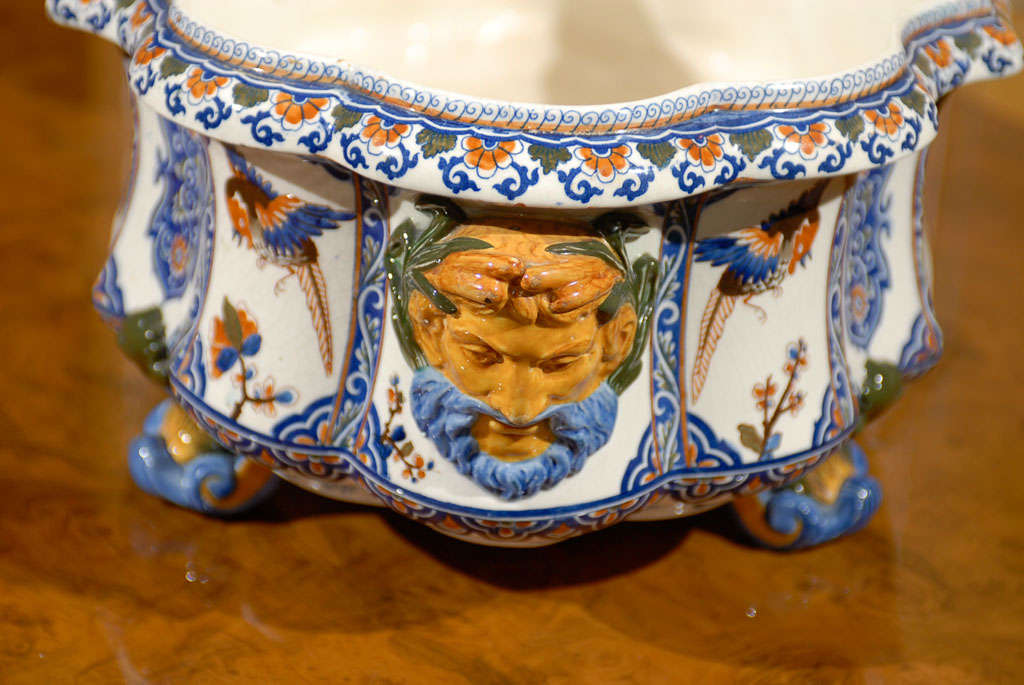 19th Century Italian Majolica Porcelain Centerpiece For Sale 4