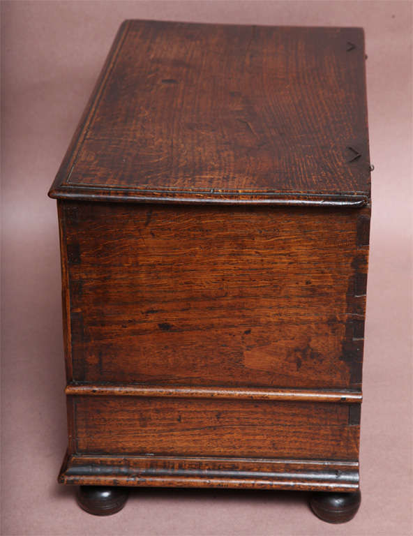 Très rare boîte anglaise Charles II du 17ème siècle en vente 4