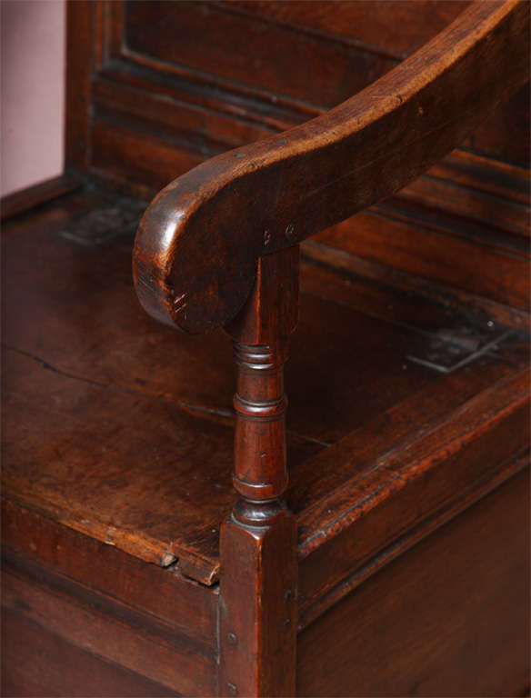 Baroque Late 17th Century English Oak Wainscot Chair With Box Seat