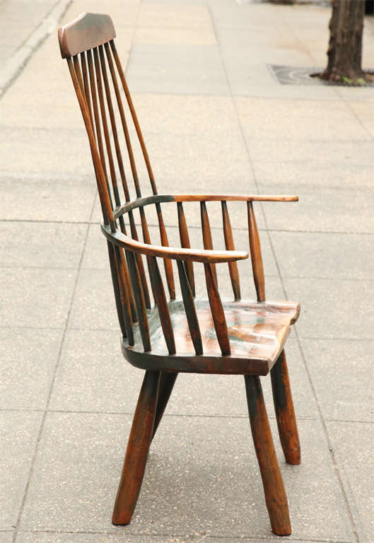 English 19th Century Windsor Chair of Yeoman's Proportion