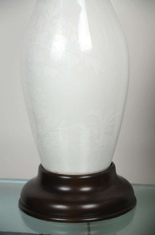 Pair of Blanc De Chine Table Lamps In Good Condition For Sale In Isle sur la Sorgue, Provence