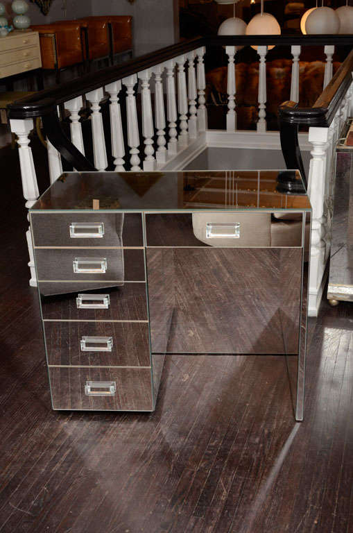 custom mirrored vanity with 6 drawers and glass baguette rectangular Hardware