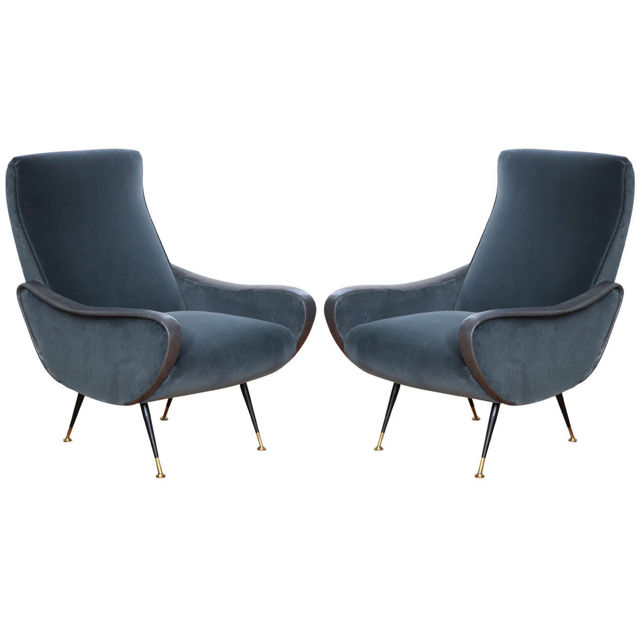 Elegant Pair of Mid-Century Modernist Armchairs For Sale
