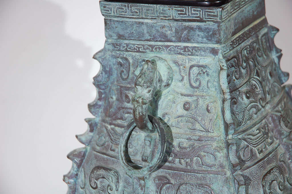 CHINESE STYLE  BRONZE VERDIGRIS LAMP 2