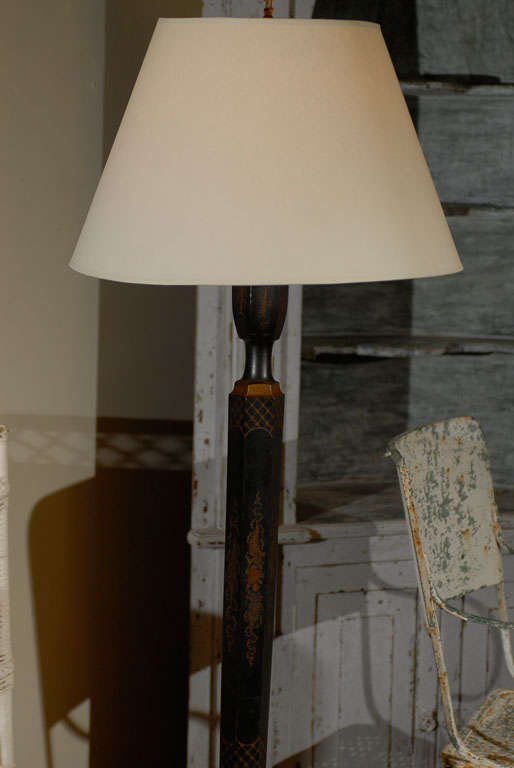 20th Century English Floor Lamp with Chinoiserie details c.1920s