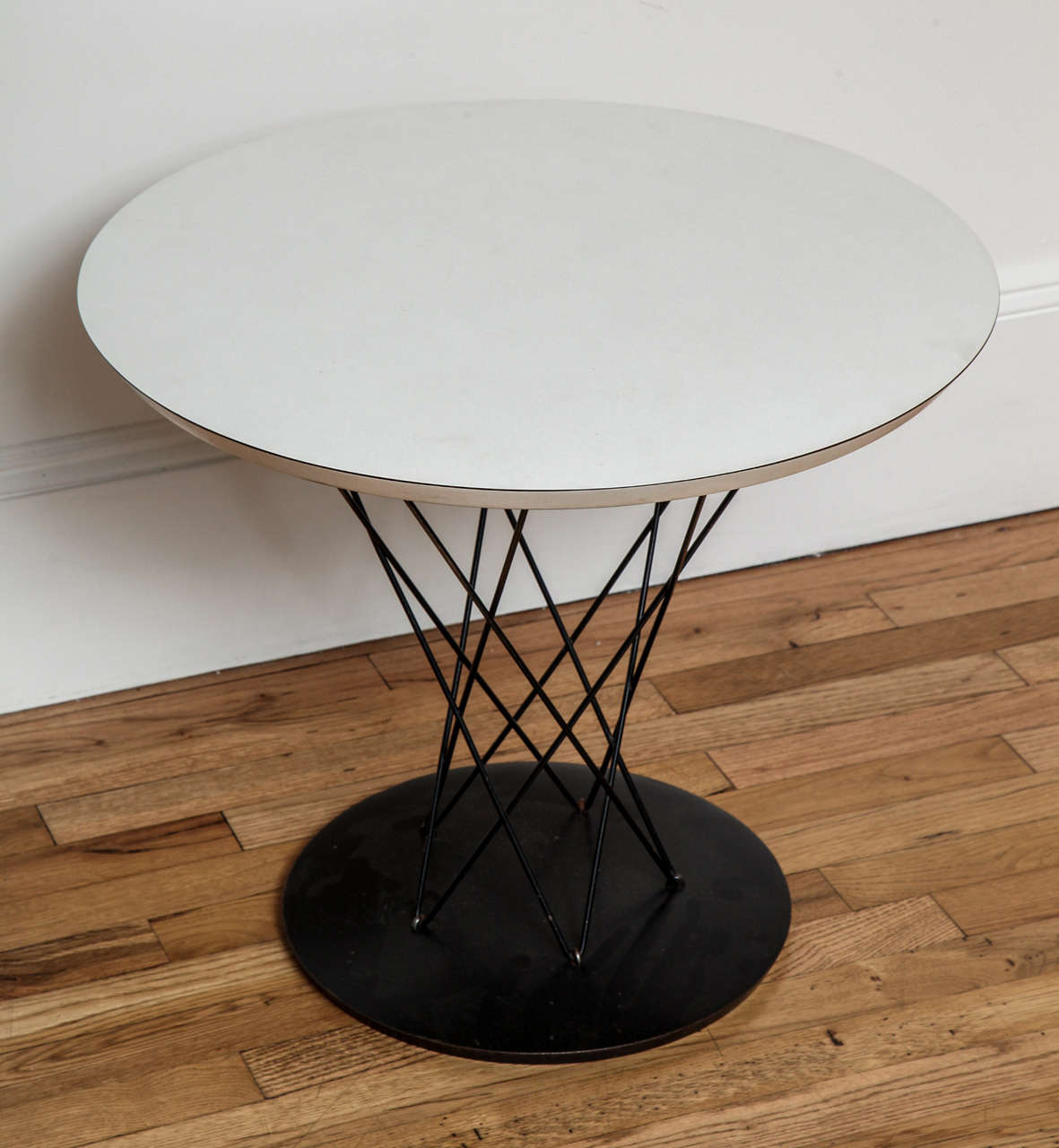 Pair of"Cyclone" side tables after Noguchi for Knoll For Sale at 1stDibs