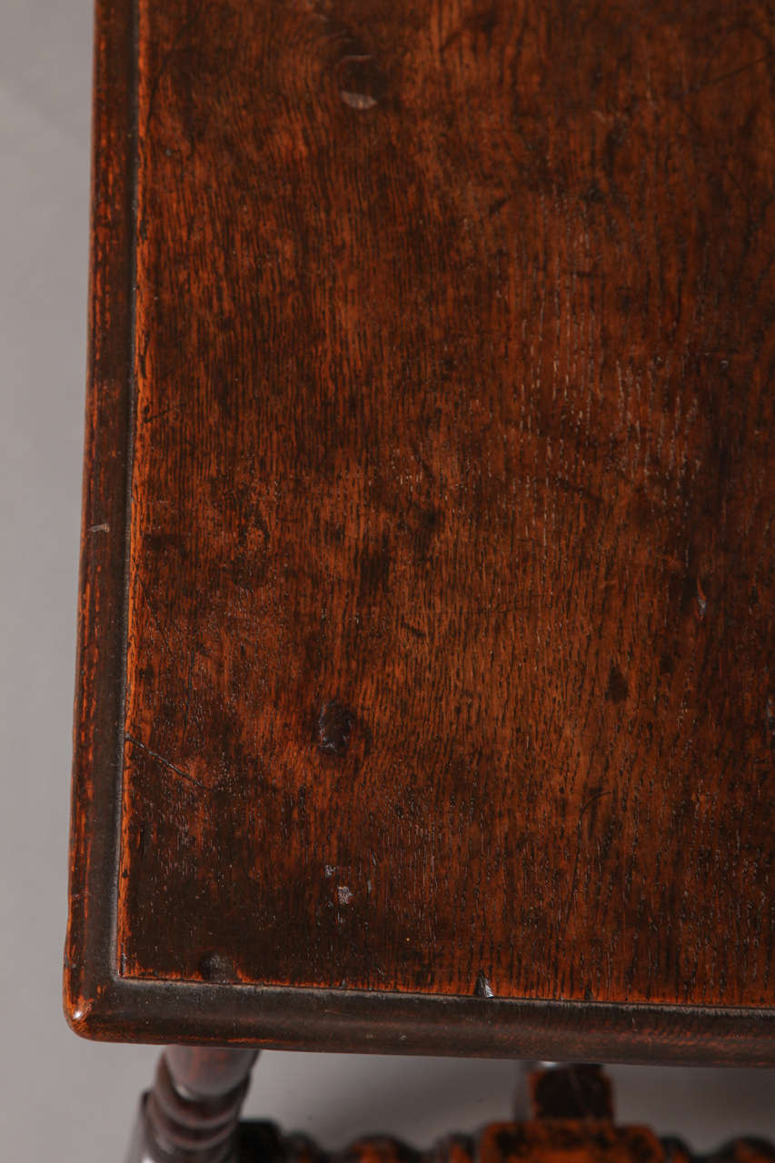 Queen Anne Period Oak Side Table 3